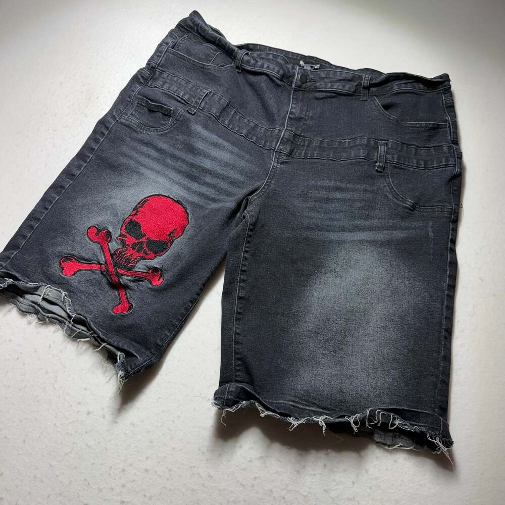 Hot Topic Black Wash Denim Shorts with Red Skull and Crossbones Patch Size 40